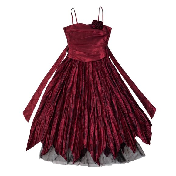 Vintage Red Prom Dress with Timeless Elegance - Picture 4 of 16